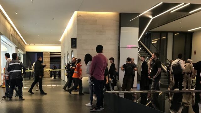 Plaza Mítikah suspendió actividades tras accidente de elevador