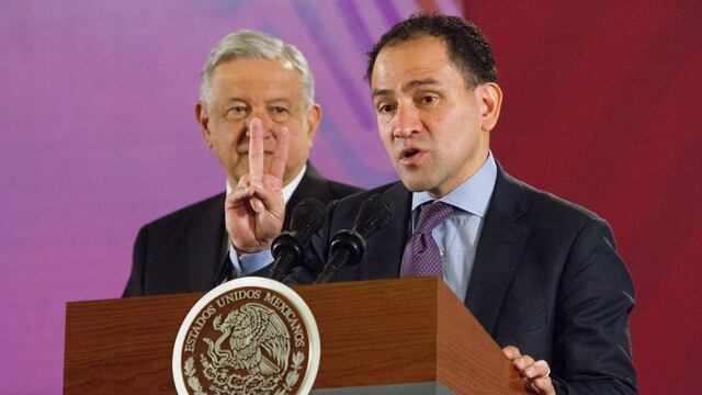 AMLO y Arturo Herrera