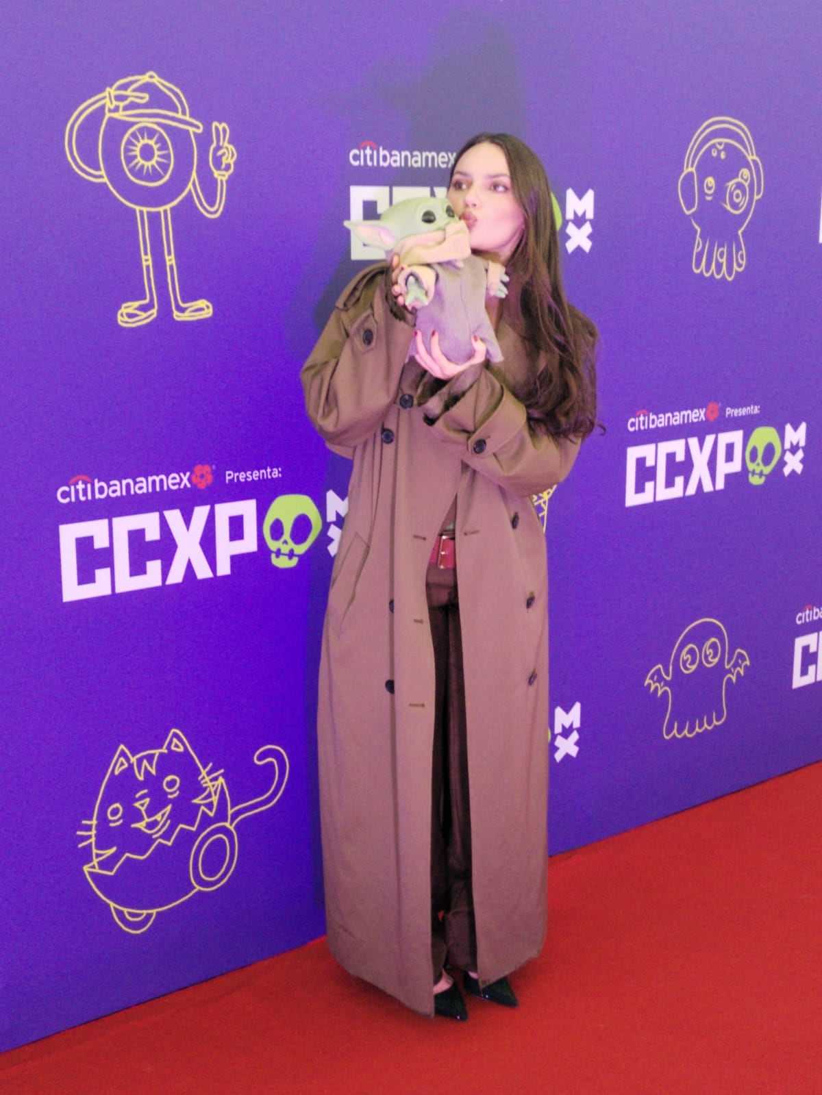 Dafne Keen presentando de The Acolyte, la nueva serie de Star Wars en el CCXP 2024 México