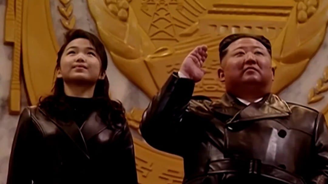 Aparición de Kim Jong-un con su hija reaviva rumores sobre la sucesión