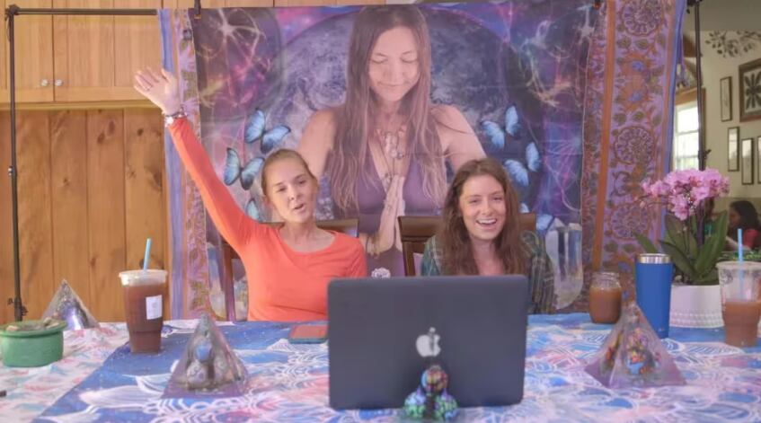 Love Has Won, el culto que momificó el cuerpo de su líder