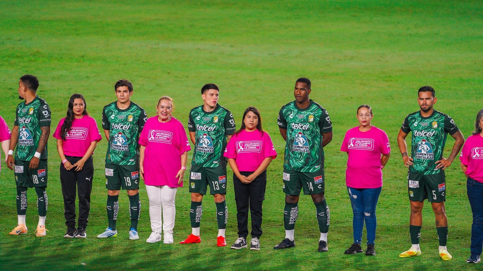 Tigres reconoce a sobrevivientes de cáncer de mama beneficiadas con cirugías reconstructivas gratuitas
