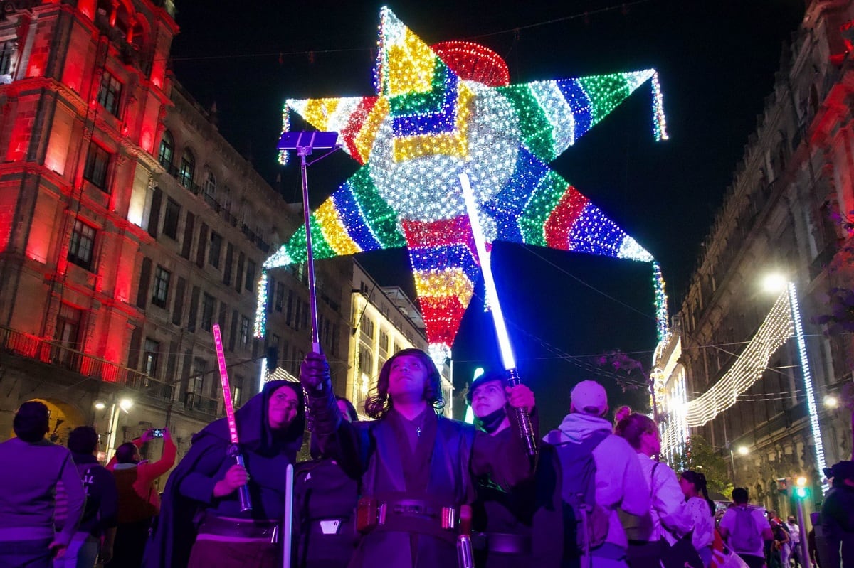 Verbena Navideña 2023 en el Zócalo de la CDMX