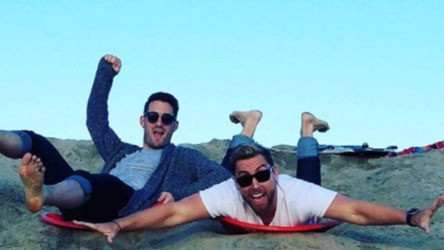 Michael Turchin y Lance Bass