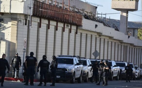 Autoridades esperaron fuera del Penal La Mesa