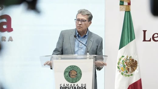 Monreal abre la puerta a periodo extraordinario con temas clave en la agenda