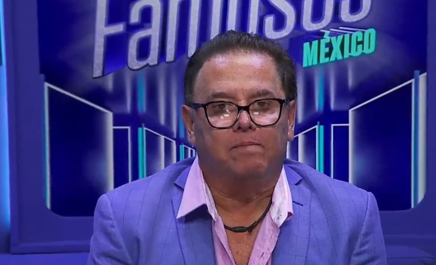 Mario Bezares, conductor.