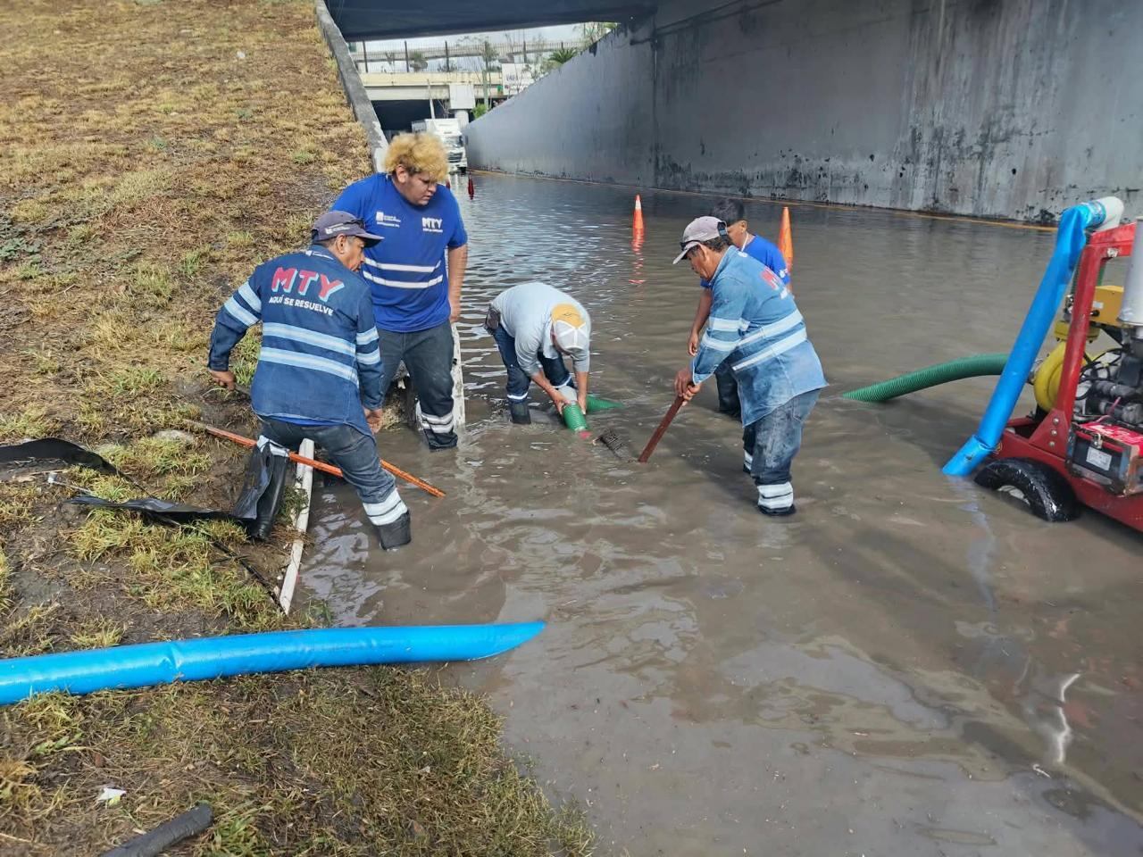 Monterrey refuerza limpieza de rejillas ante las lluvias