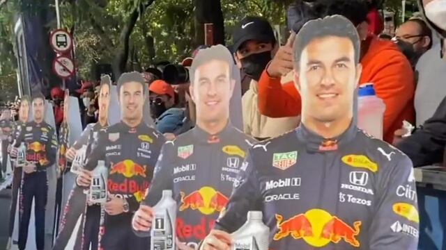 El Checo Pérez de cartón se presenta en el Red Bull Show Run CDMX 2021