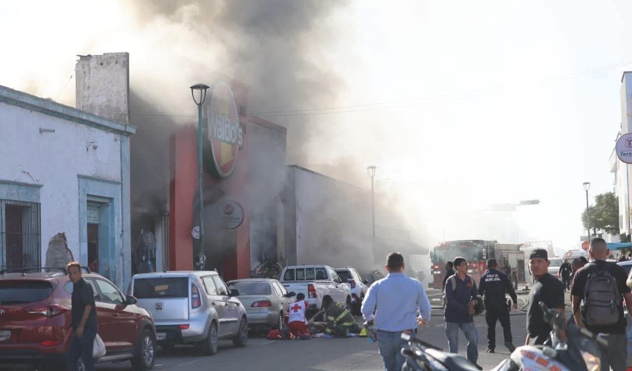 Explosión en Waldos en Hermosillo