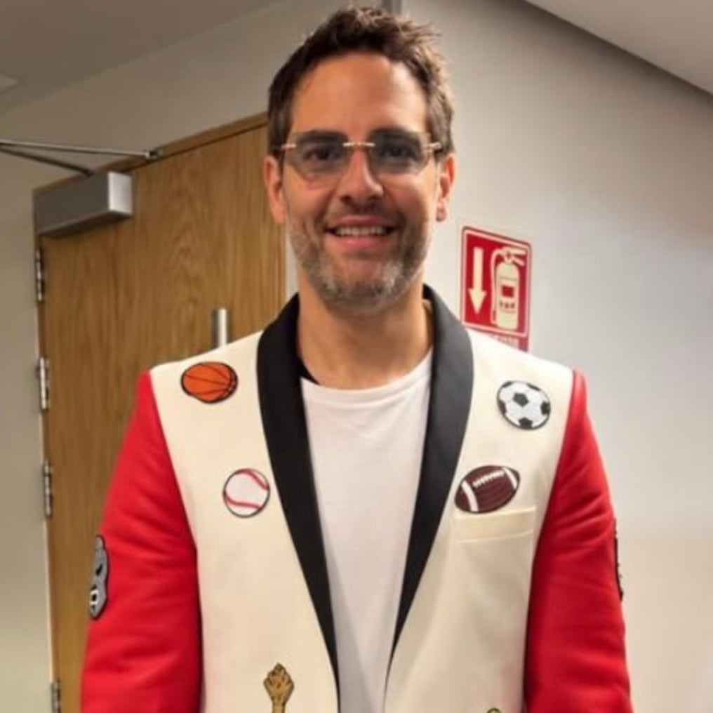 Memo Schutz subastará sus trajes de La Casa de los Famosos México para apoyar a deportistas