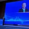 Felipe Calderón presume cómo se escribe su nombre desde China