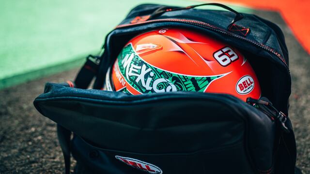 Casco de George Russell