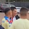 Revientan a Fernando Guerrero por posar con fans del América previo al Clásico Capitalino
