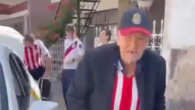 Abuelito fan del Club Chivas