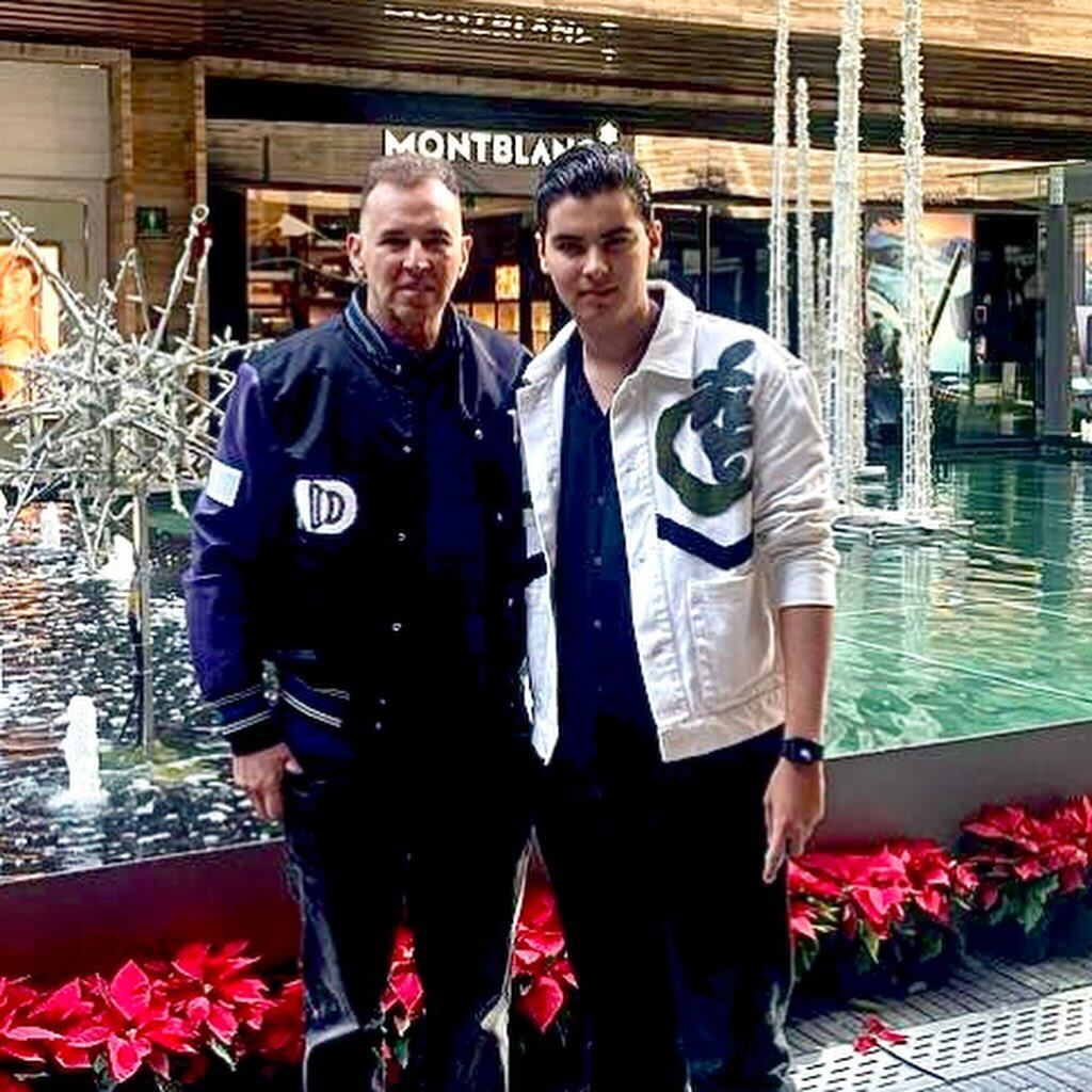 Rafael del Villar con su hijo Rafael.