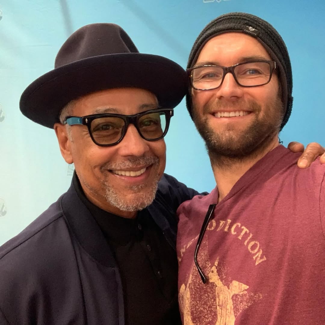 Antony Starr y Giancarlo Esposito