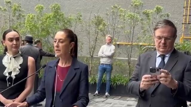 La empresaria, la presidenta y el mozalbete del celular