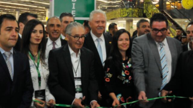 Primera Cumbre de Negocios del Autotransporte