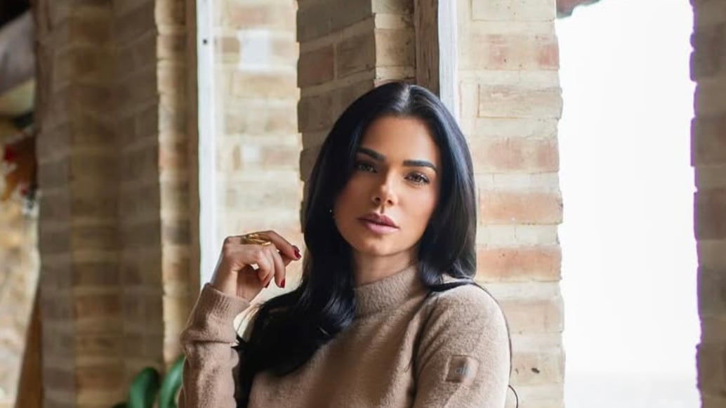 Ordenan a Livia Brito no acercarse a Ernesto Zepeda por proceso legal