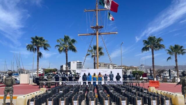 Secretaría de Marina asegura 4.5 toneladas de cocaína durante patrullaje marítimo