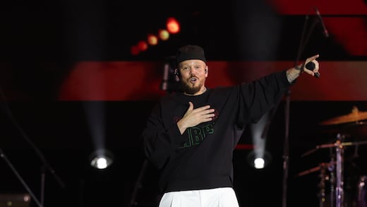 ¡Alto al genocidio!: El mensaje pro Palestina que conmovió al Zócalo CDMX durante el concierto de Residente