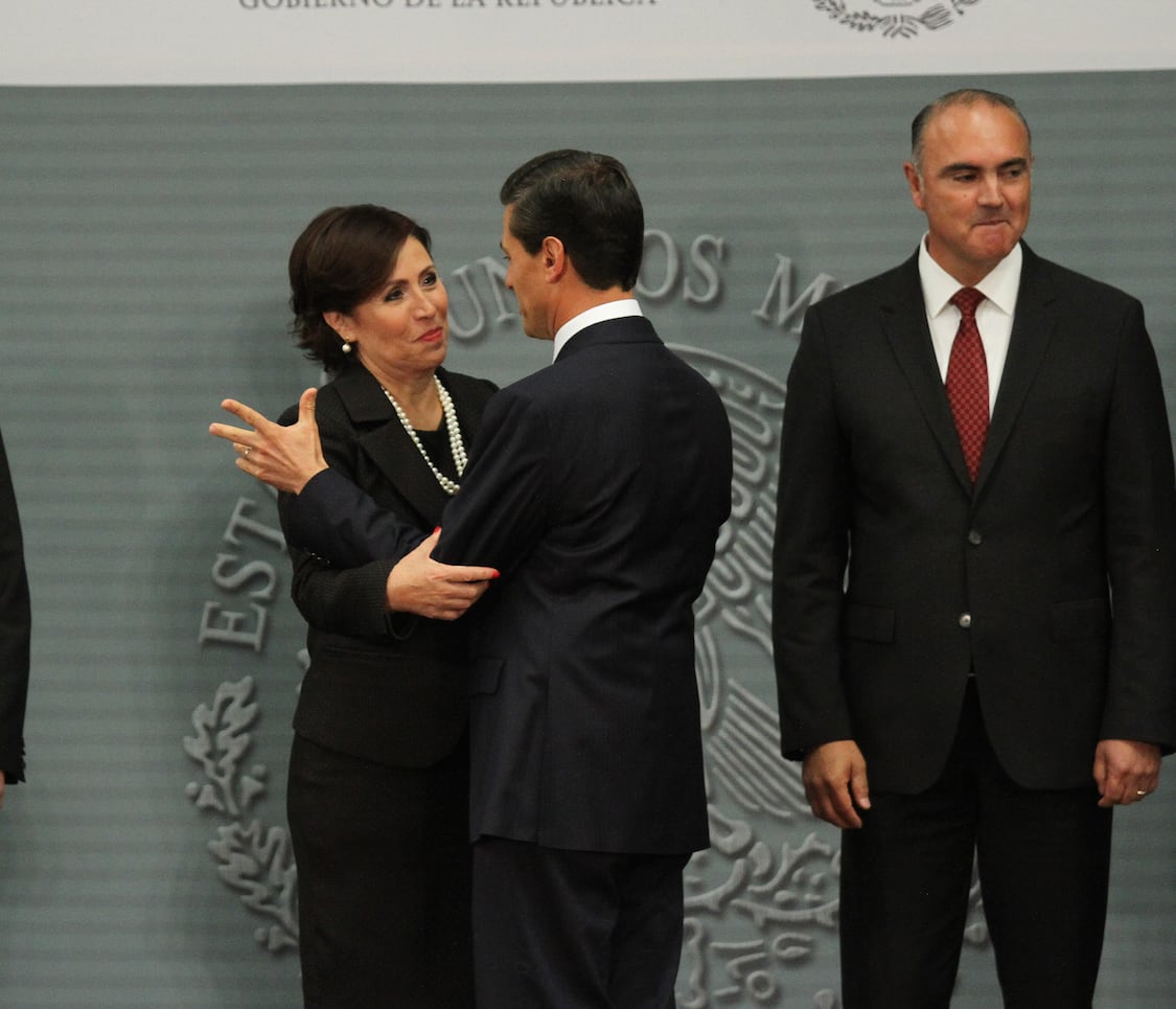 Rosario Robles con Enrique Peña Nieto en agosto de 2015.