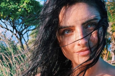 Aislinn Derbez