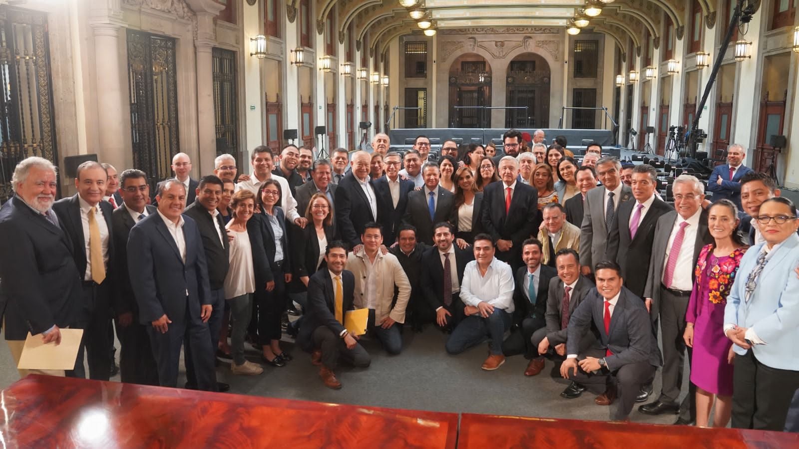 Ricardo Gallardo en reunión de Palacio Nacional