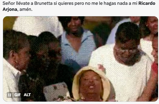 Memes del retiro de Ricardo Arjona