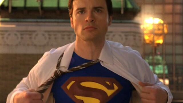 Tom Welling como Superman