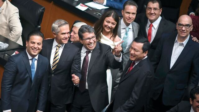 Les regalaron el cargo, poco o nada hacen por México... y se ríen