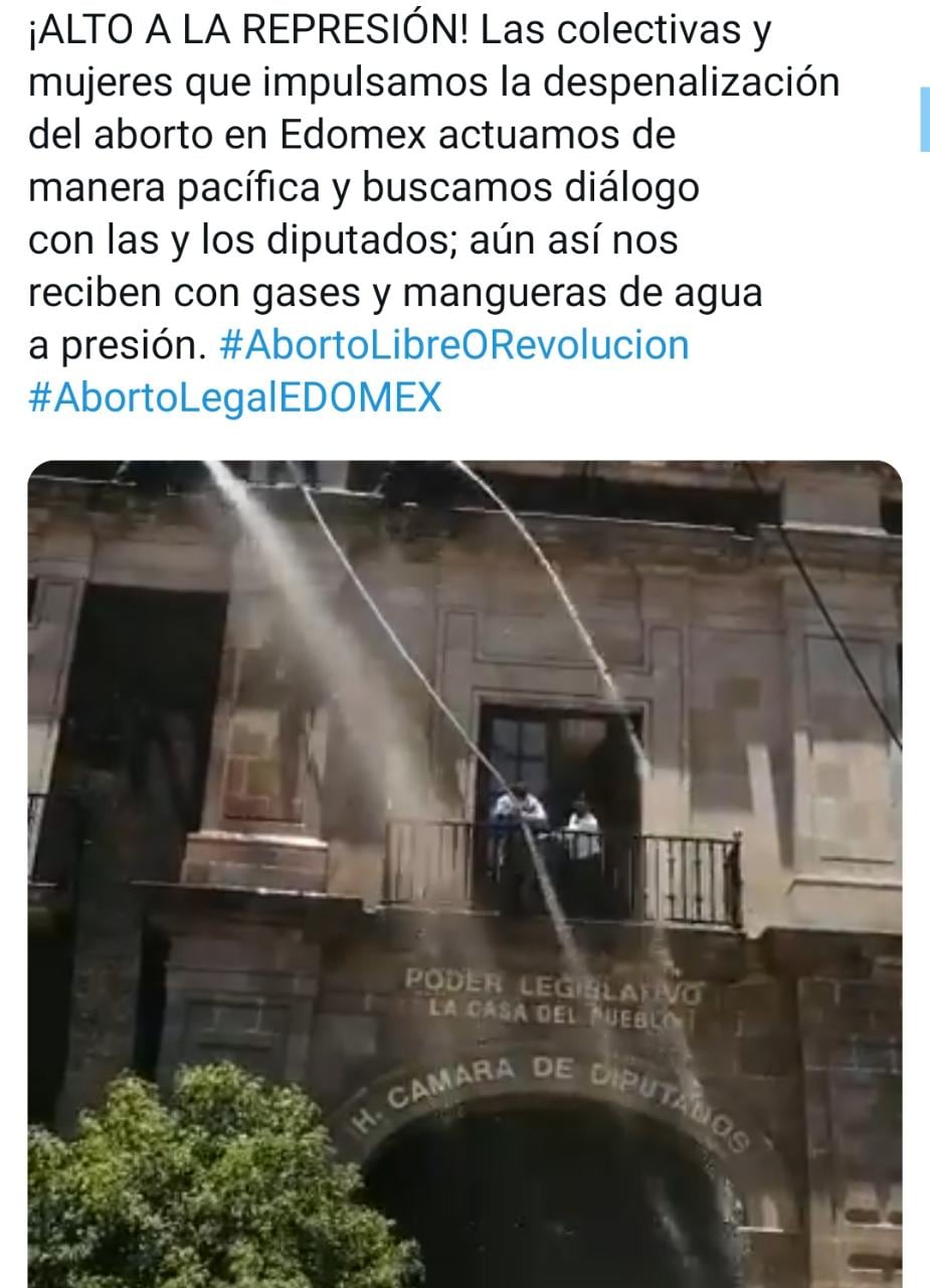 Denuncia en redes por represión a feministas