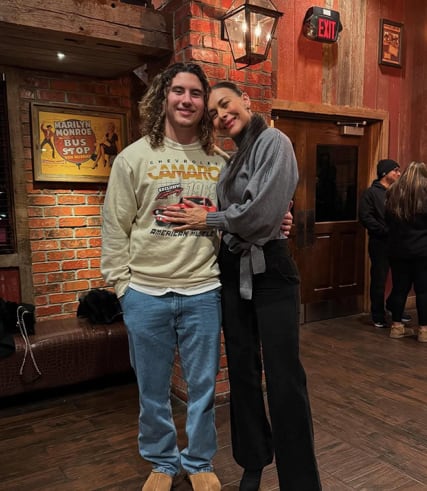 Vanessa Guzmán con su hijo José Uberto