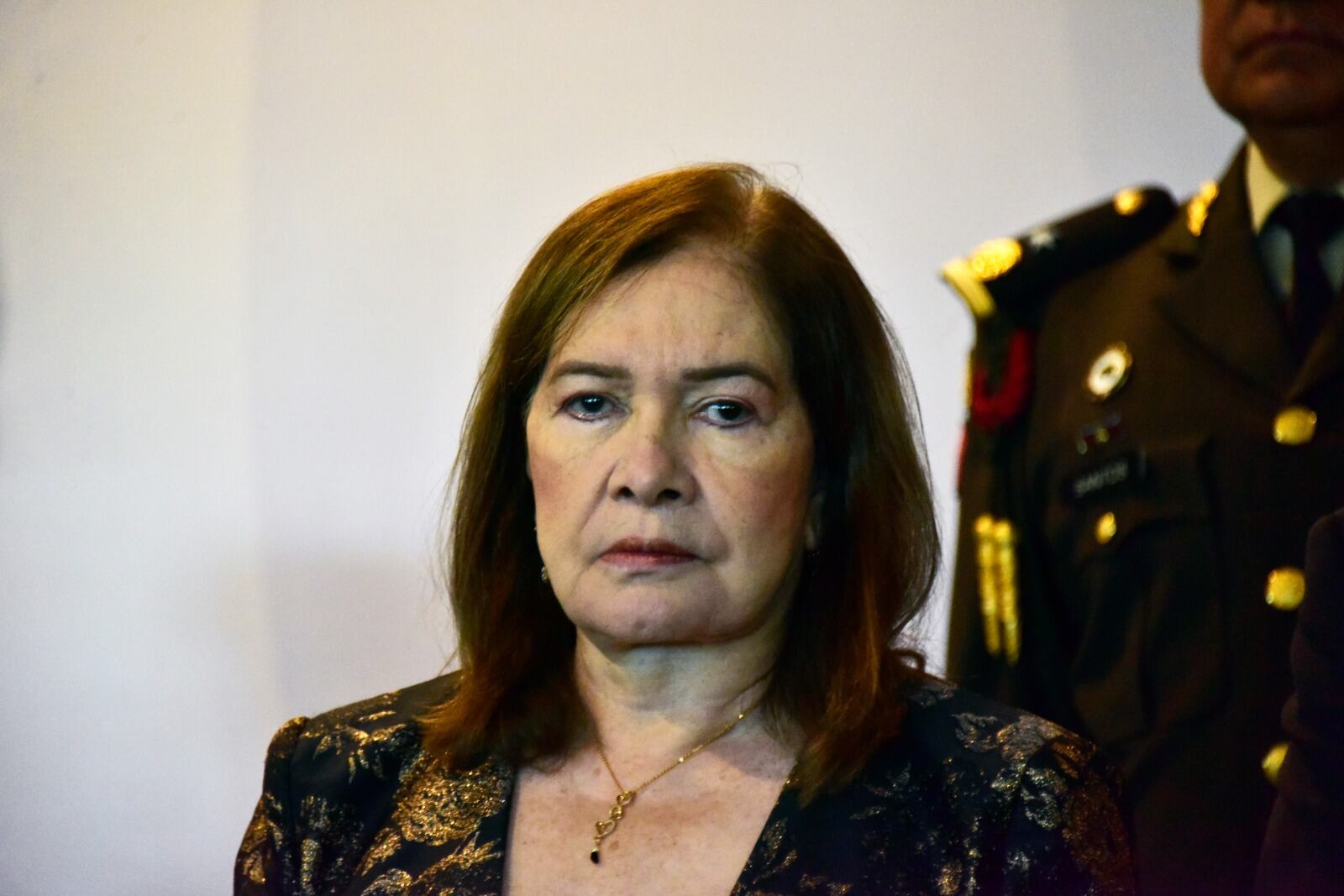 Clases de yoga para trabajadores deberían ser una obligación, señala fiscal de Sinaloa.