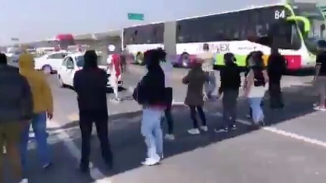Bloqueo en Avenida Central