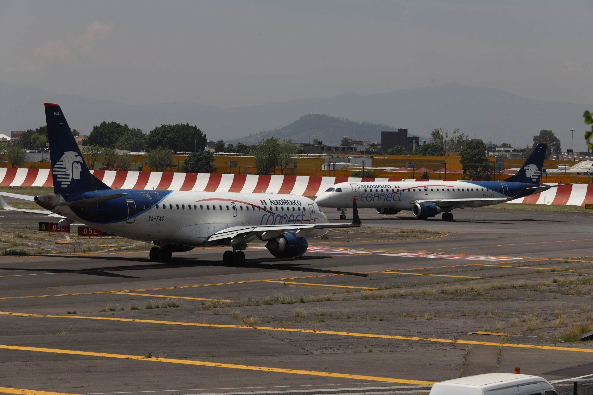 Operaciones de aeronaves en el aeropuerto Internacional Benito Juárez de la Ciudad de México, en donde se han reportado incidentes por la saturación en que se encuentra.