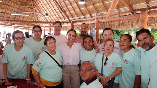 Cancún celebra primer Día Municipal del Tianguista con homenaje a más de 4 mil comerciantes