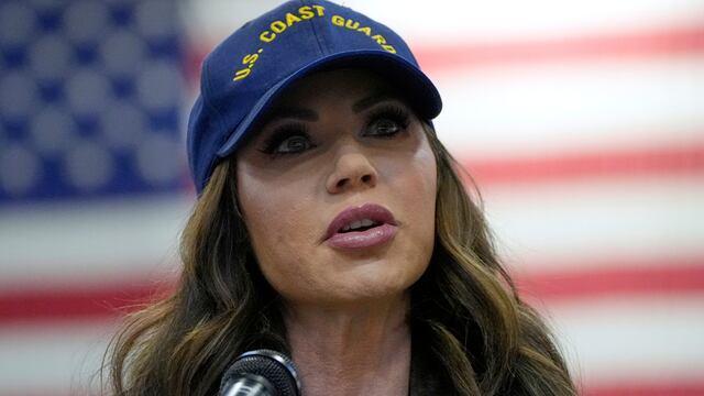 Kristi Noem, secretaria de Seguridad Nacional de Estados Unidos