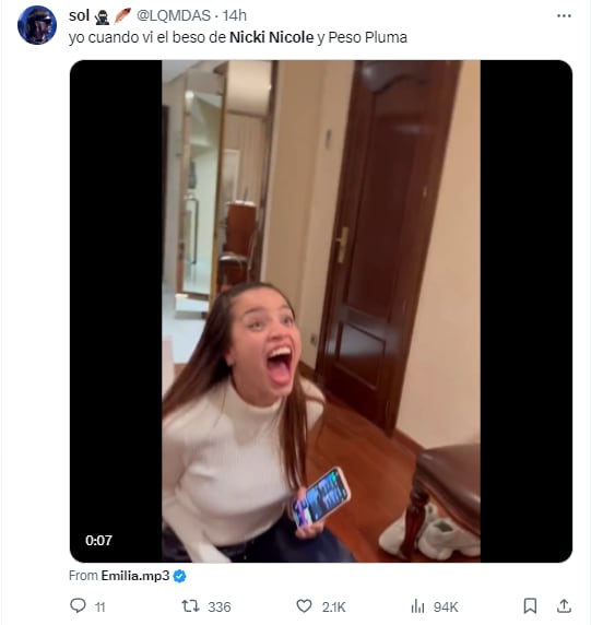 Memes por el beso de Nicki Nicole y Peso Pluma