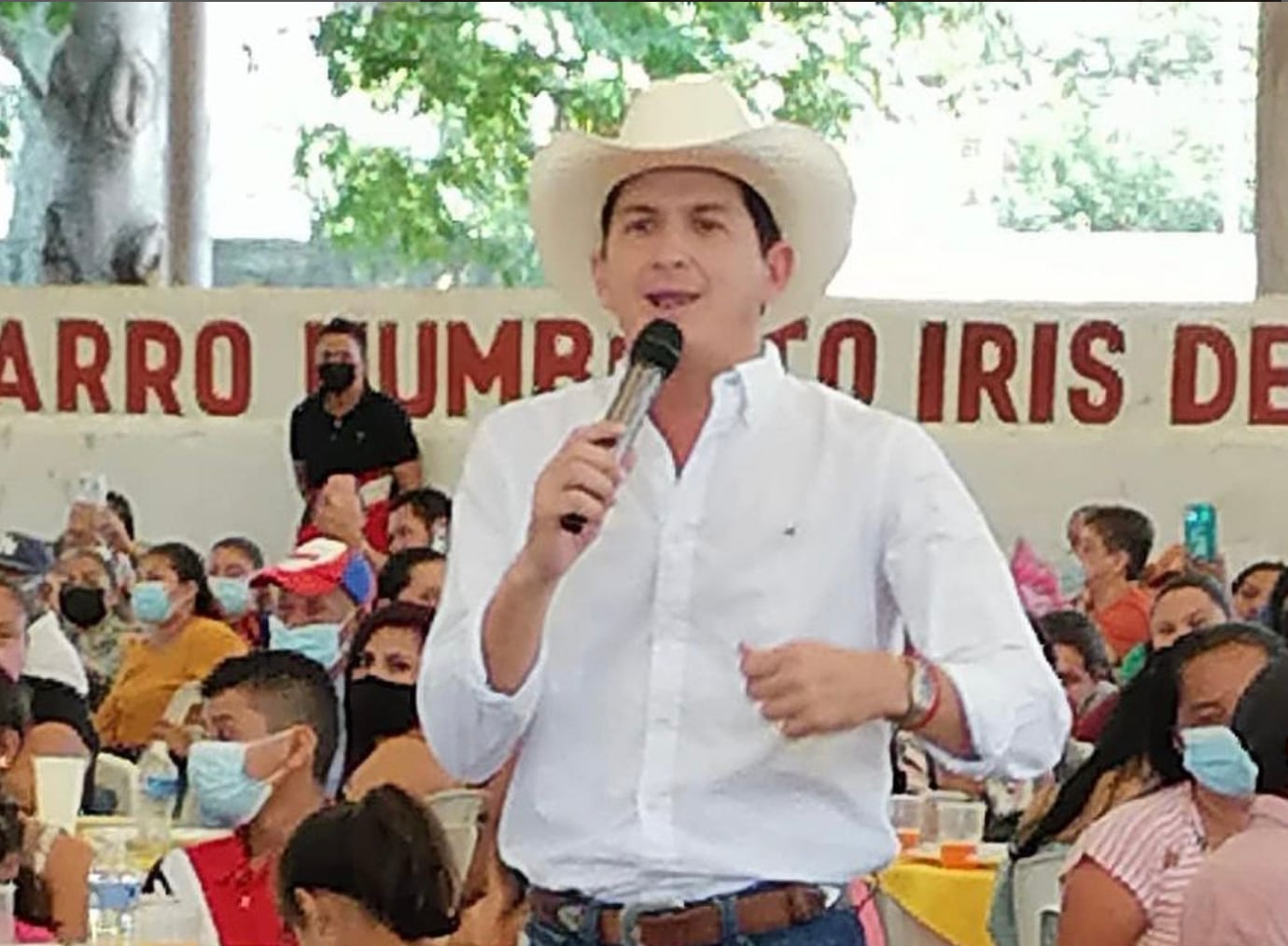 ¿Quién es José Sabino Herrera? Senador del PRD que podría estar con Morena