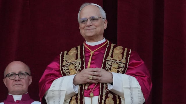 ¿Al nuevo papa le gusta el futbol? Lo que sabemos de las aficiones deportivas de Robert Prevost, León XIV