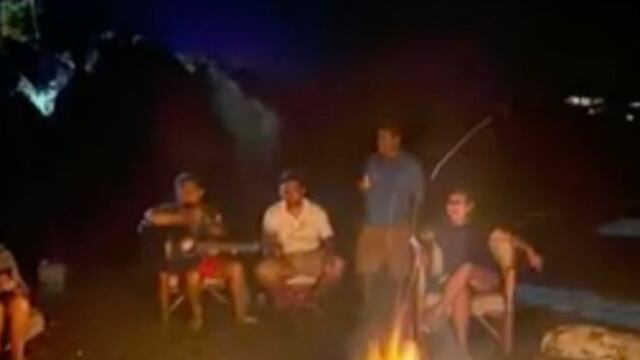 Reunión en la playa Troncones