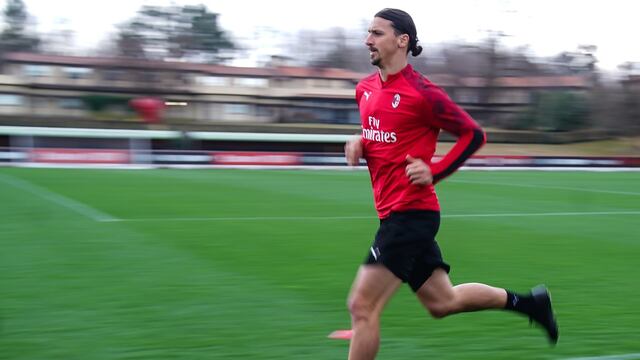 Zlatan en un entrenamiento del Milan