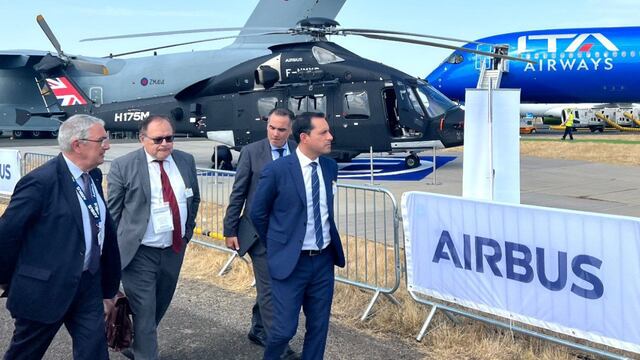 Mauricio Vila Dosal promueve ventajas de invertir en Yucatán dentro de Feria Aeronáutica Internacional de Farnborough