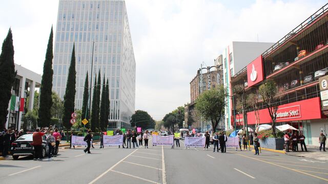Protesta por suspensión de audiencia en caso Berenice Giles