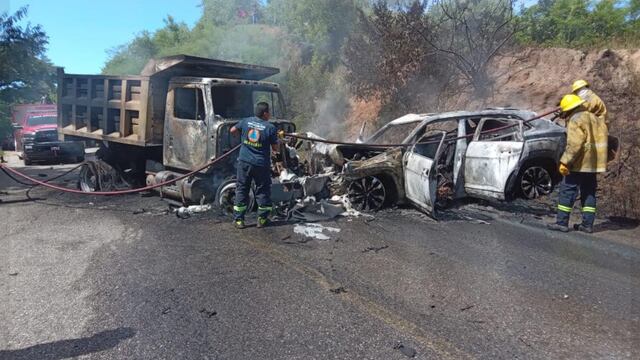 ¿Qué pasó en Guerrero? Camión chocó en carretera El Salto; reportan 4 muertos