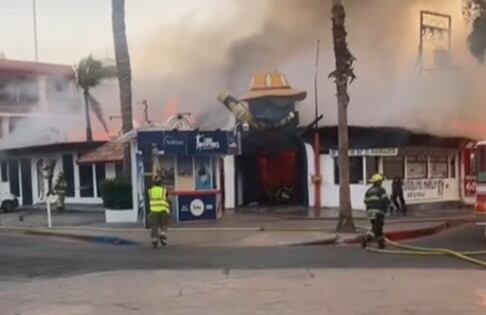 Incendio de The Giggling Marlin de Cabo San Lucas