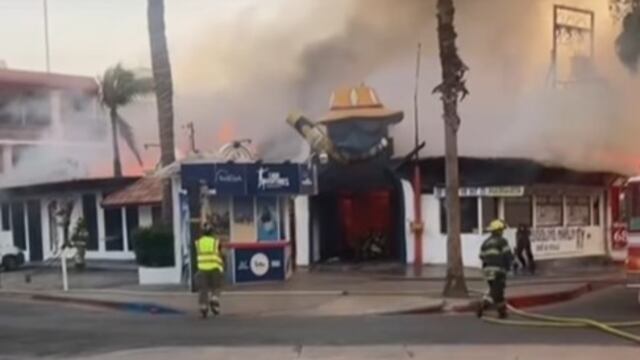 Incendio de The Giggling Marlin de Cabo San Lucas