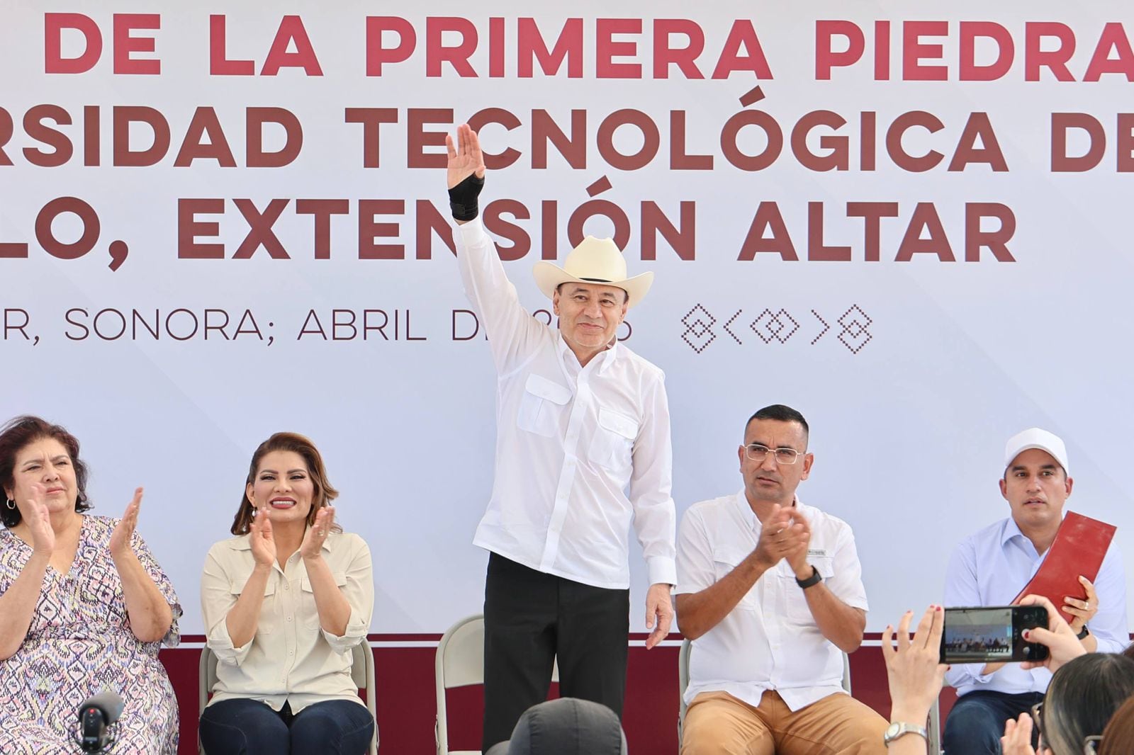 Alfonso Durazo impulsa educación, vivienda y sustentabilidad en Sonora
